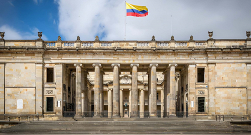 Colombia, De la Espriella avanti tra ricorsi e tensioni